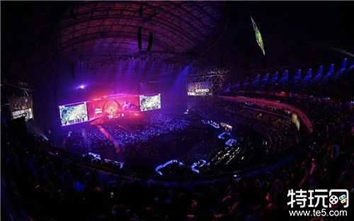 卡塔尔虽然 卡塔尔虽然